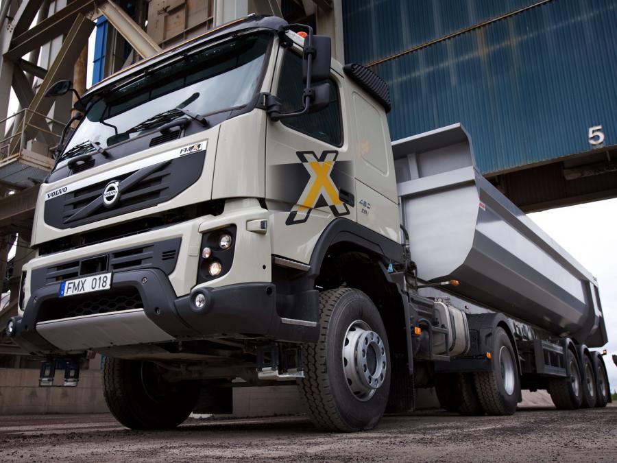  Volvo FMX 4x4 2010 года  (фото 3 из 10)